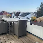 Penthouse Wolkenlos Lägenhet *