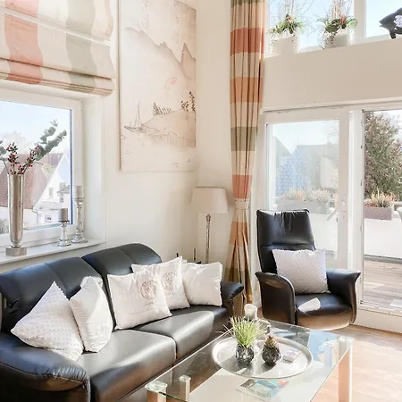 Penthouse Wolkenlos 公寓 *
