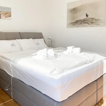Penthouse Wolkenlos 蒂门多弗施特兰德