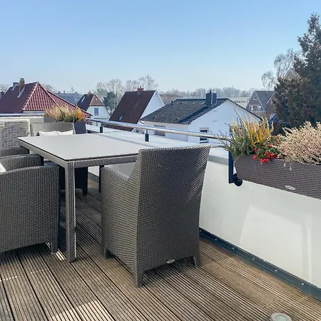 Penthouse Wolkenlos 公寓 *